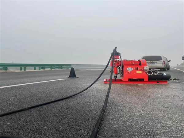 犍为马路路基路面开裂下沉注浆加固灌浆