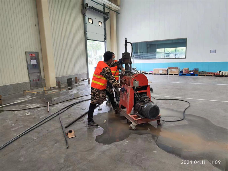 犍为厂房地面下沉塌陷注浆加固施工